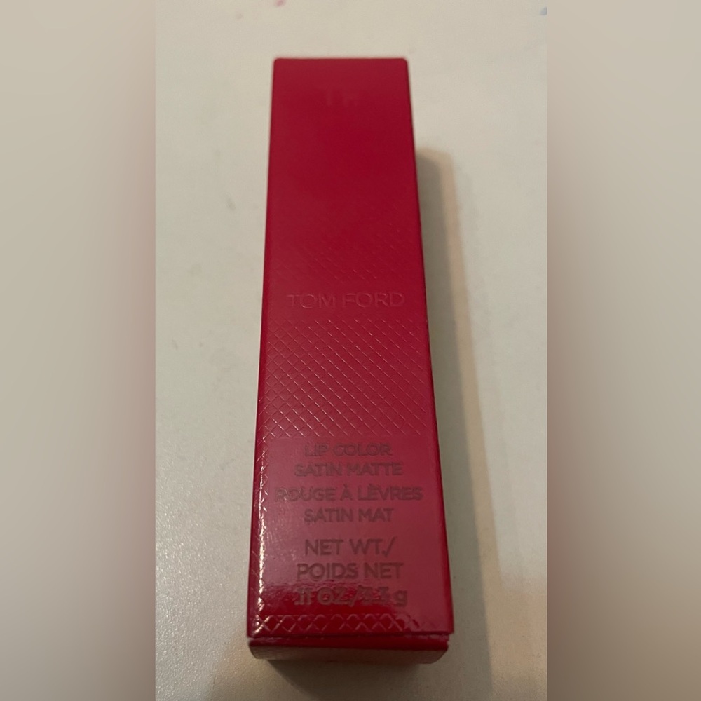 Full-size Tom Ford Satin Matte Lip Color in shade 52 Naked Rose. NIB. - Picture 5 of 8